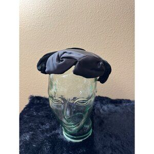 Evelyn Varon Model Vintage Black  Velvet & Satin Hat Fascinator Pillbox